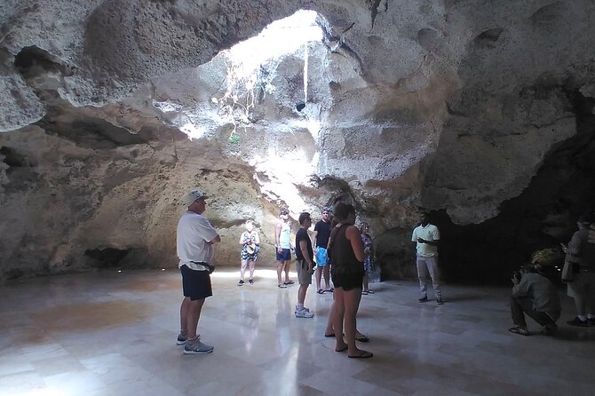 3 Tours in 1: Cave of Wonders, Altos De Chavon, Chocolate Factory - Inclusions and Pickup