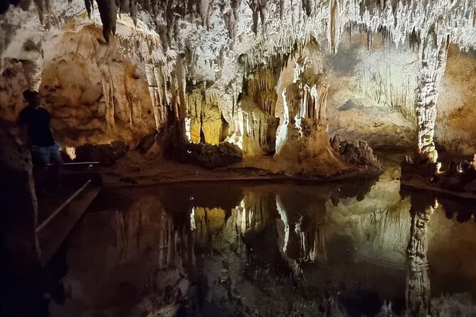 3 Tours in 1: Cave of Wonders, Altos De Chavon, Chocolate Factory - Exploring the Cave of Wonders