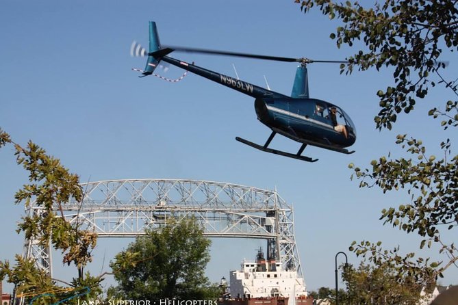 30-Mile North Shore Helicopter Tour - Sights and Attractions
