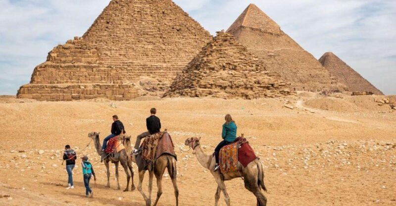 30 Minuet Camel Ride At Giza Pyramids - Experience Details