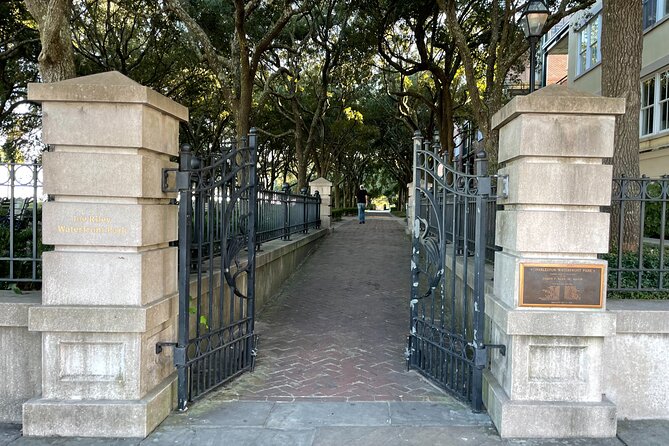 300 Years of War and Peacetime in Charleston: A Self-Guided Audio Tour - Historical Significance of Sites