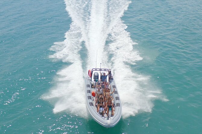 360 Boat Experience to Circumnavigate Magnetic Island - Participation Requirements