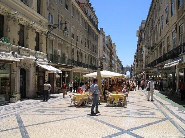 360° Lisbon: Helicopter Flight, Boat Trip and Old Town Walking - Key Points
