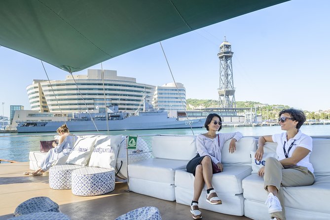 360ª Barcelona: Old Town, Helicopter & Sailing Small Group Tour - Weight Limit and Transfers