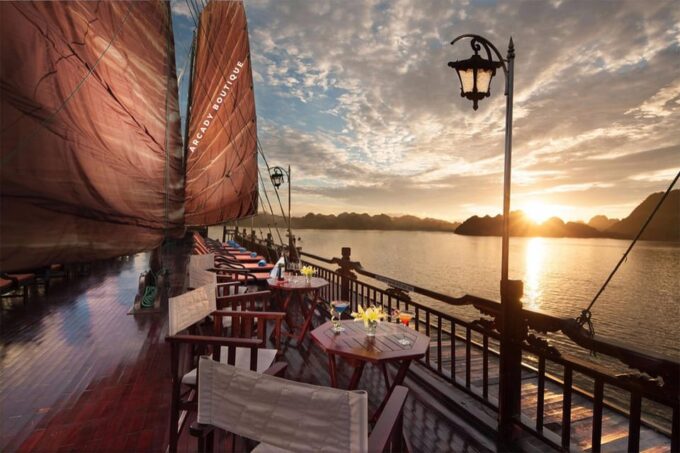 3d/2n Halong & Lan Ha Bay Tour With 5 Star Boutique Cruise - Cruise Experience