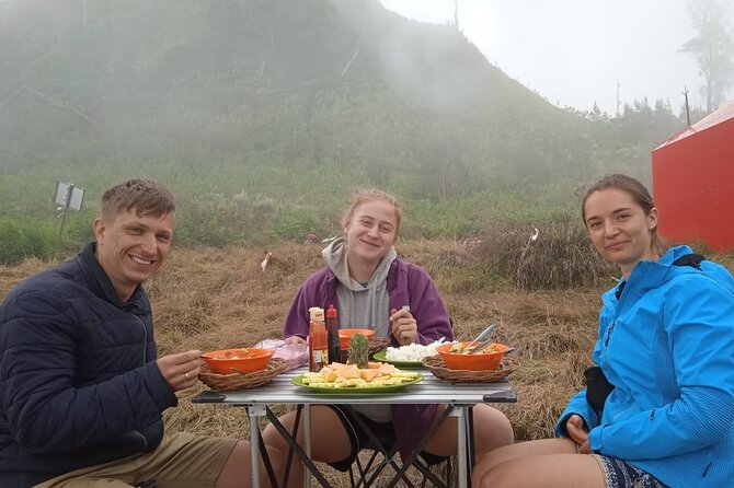 3D 2N Mount Rinjani Trekking Tour To Summit And Lake - Fitness Level and Safety