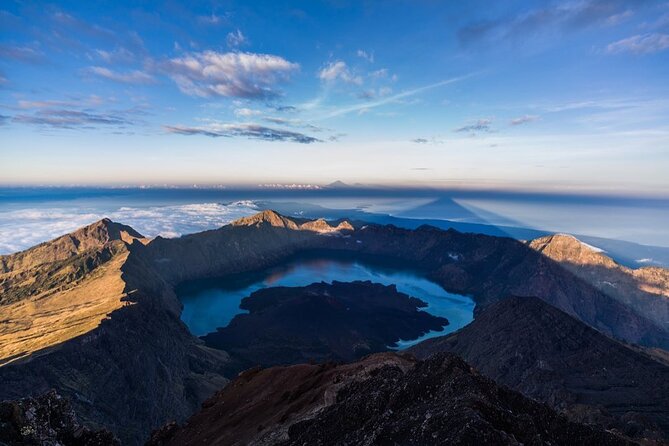 3d/2n Rinjani Trekking Summit,Lake and Hot Springs. - Additional Gear Needed for the Trek