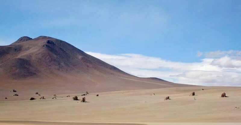 3D/ 2N SAN PEDRO DE ATACAMA- UYUNI SEMI-PRIVATE SERVICE - Experience and Features