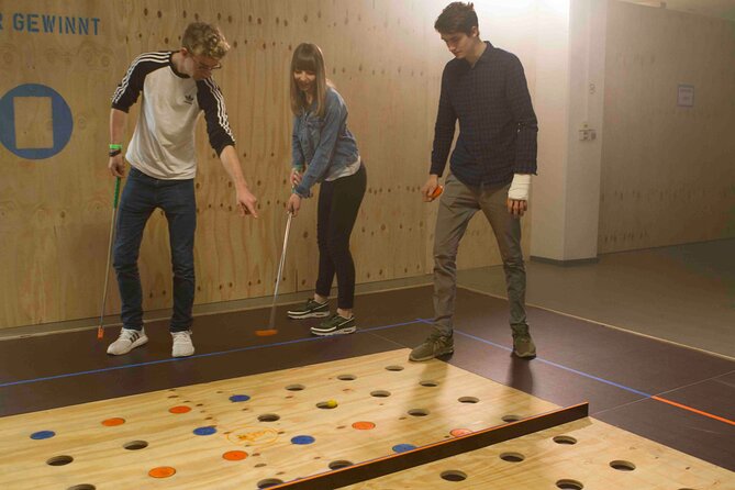 3D Adventure Black Light Minigolf in Berlin - Accessibility and Transportation