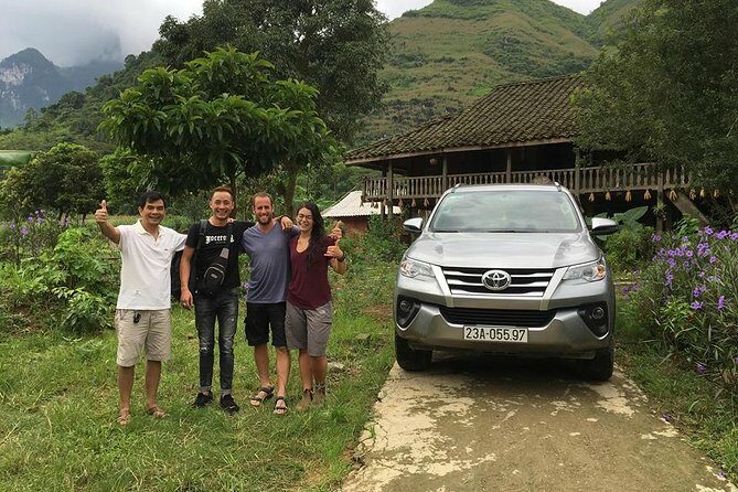3D2N PRIVATE CAR TOUR + ENGLISH SPEAKING DRIVER (Private rooms) - Accommodation and Meals