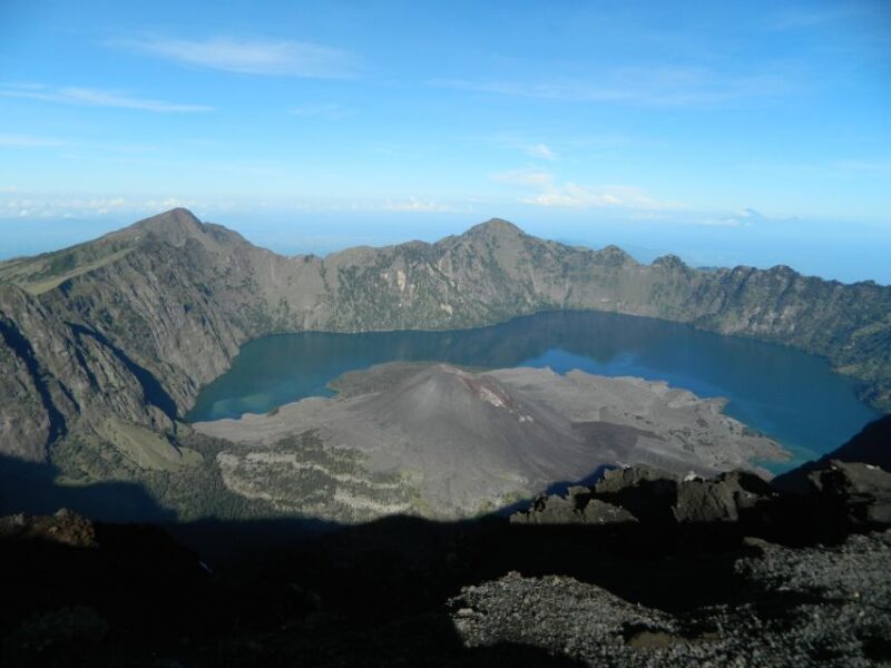 3D2N Trekking Mt Rinjani to Summit, Lake, Hot Spring - Key Points