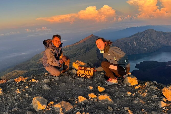 3Days-2Nights Explore Mt Rinjani To Summit, Lake & Hot Spring - Meeting and Pickup Details