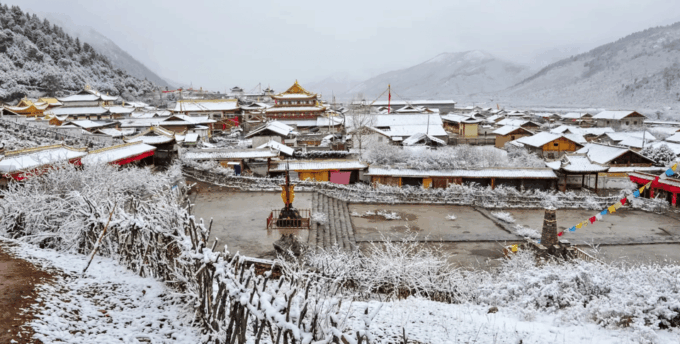 3days Tour Huanglong&Jiuzhaigou With Tickets From Chengdu - Songpan Old Town and Gami Temple