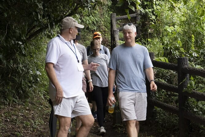 3h Private Tour With a Local Photographer - Inclusions