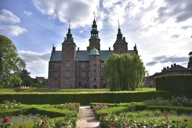 3h Walking Tour, Small Group Max 10 People Copenhagen - Meeting and Pickup Details