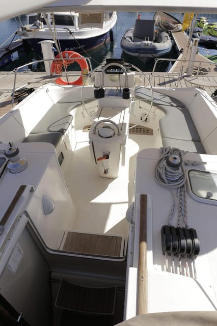 3h Whale Watching Share Tour Beneteau Oceanis 440 - Experience Highlights