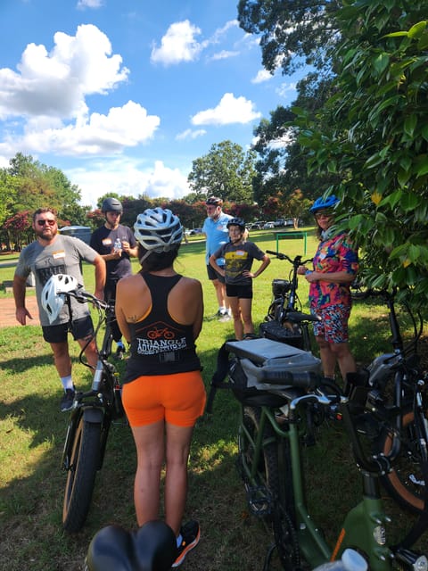 3hr Guided E-Bike Tour: Burgers, Brewery, Local History - Indulging in Authentic Tacos