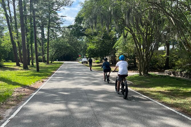 4.5-Hour Wilmington River to Sea E-Bike Adventure Tour - Accommodating Tour Guide