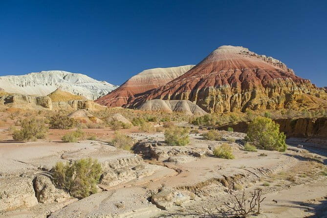 4-Day Altyn Emel Park + Kolsai & Kaindy Lakes + Charyn Canyon jeep-tour - Key Points
