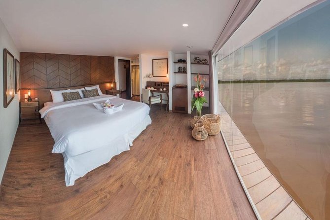4 Day Amazon River Luxury Cruise From Iquitos on the Zafiro - Pickup and Meet-up