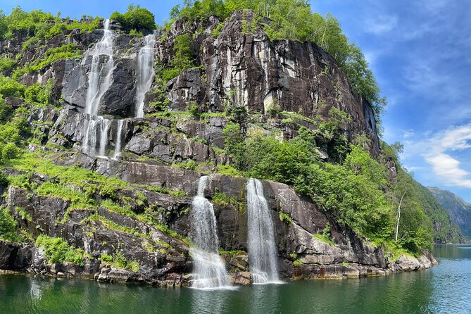 4 Day Bergen - Hardangerfjord Private Fjord-Cruise - Included Amenities and Services