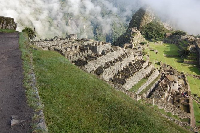 4 Day- Cusco Sacred Valley - Machupicchu and Rainbow Mountain - Trekking Rainbow Mountain