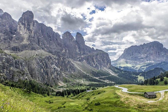 4-Day Dolomites Tour From Milan - Tour Lakes and Towns