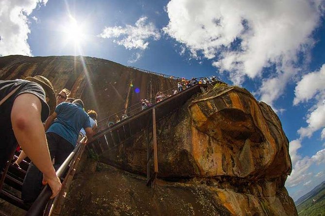 4-Day Essence of Sri Lanka Tour - Itinerary and Activities