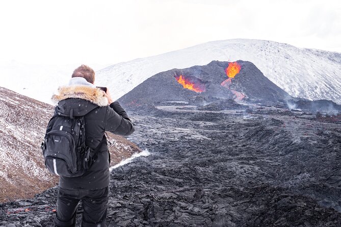 4-Day Iceland: Golden Circle, South Coast, Volcano Hike & Northern Lights - Pickup Details and Transportation