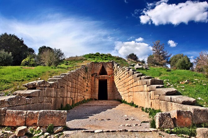 4 Day Iconic Greece Private Tour: Epidaurus, Mycenae, Olympia, Delphi, Meteora - About the Operator