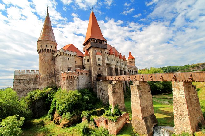 4-Day Inside Transylvania & Transfagarasan Tour From Bucharest - Highlights and Unique Experiences