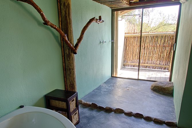 4 Day Katekani Lodge Kruger National Park Safari - Booking and Transportation Details
