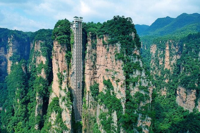 4 Day Private Tour to Zhangjiajie Natural Mountain Majesty - Comprehensive Transportation Arrangements
