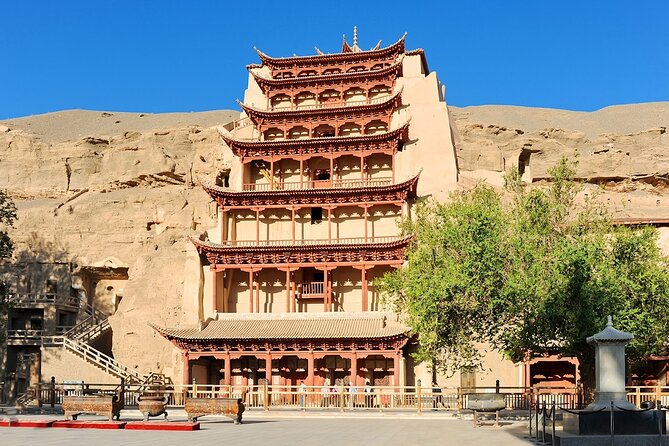 4 Day Silk Road Private Tour in Zhangye, Jiayuguan and Dunhuang - Meeting and Pickup
