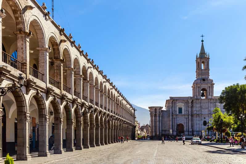 4-Day Tour: City Tour in Arequipa and Colca Canyon - Transportation and Services