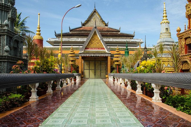 4-Day Tour From Siem Reap to Phnom Penh - Tonle Sap Lake Experience