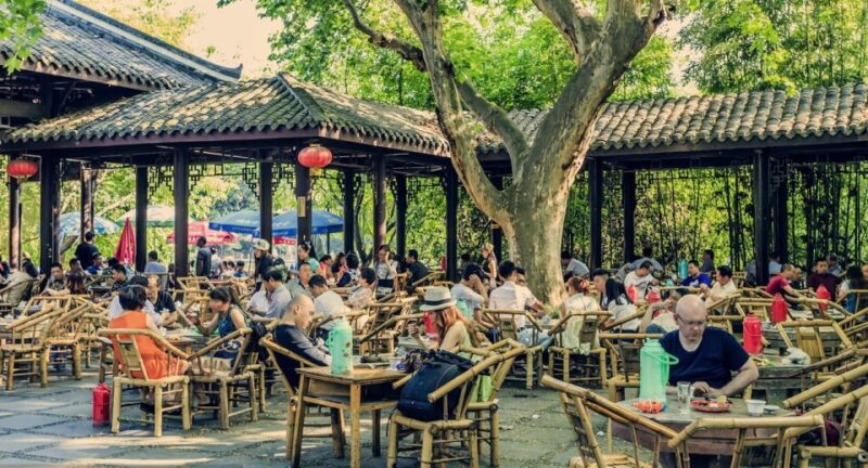 4-day Tour of Chengdu, Leshan Giant Buddha, Mount Emei - Broad and Narrow Alley