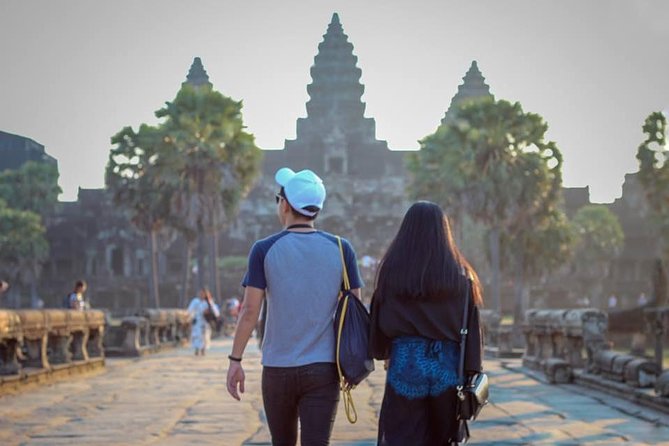 4-Day Tour:Discover Temples of Angkor, Koh Ker, Beng Mealea & Tonle Sap - Day 1: Angkor Thom and Angkor Wat