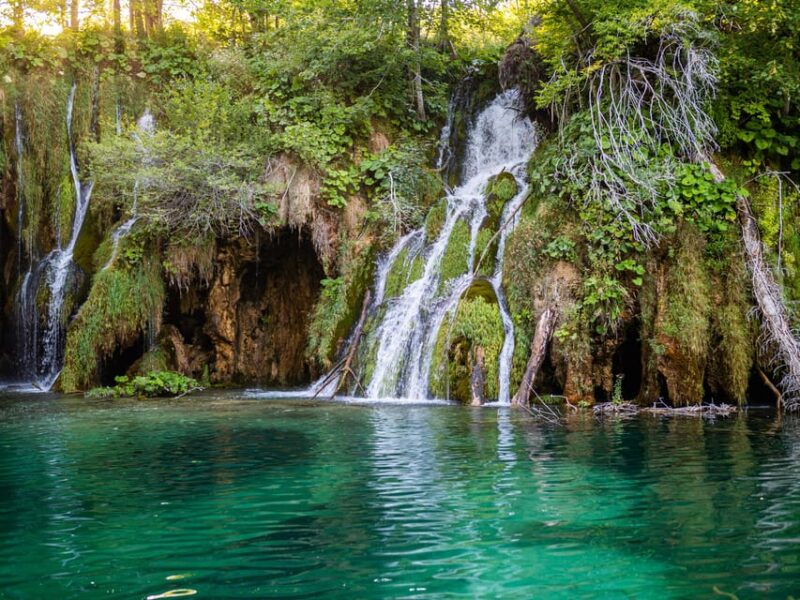 4 Day Touristic Adventure From Zagreb - Included Services