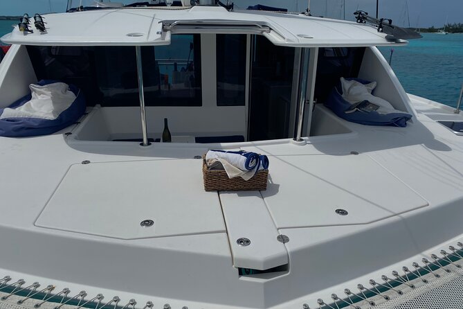 4 Days, 3 Nights Sailing Catamaran Experience in the Exumas, Bahamas - Food and Beverage Arrangements