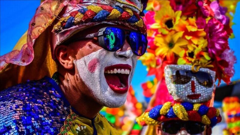 4 Days Adventure; Medellin to Barranquilla- Carnival !!! - Guided Support