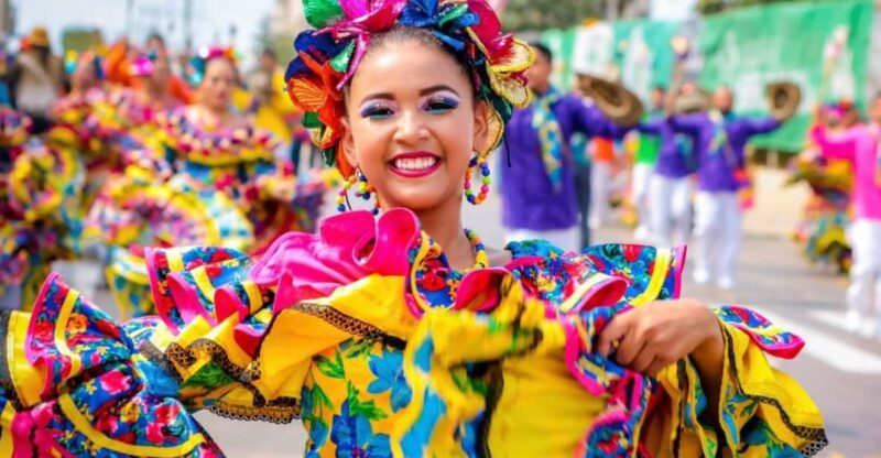 4 Days Adventure; Medellin to Barranquilla- Carnival !!! - Guides and Support