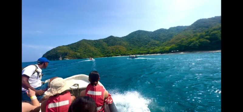 4 Days Adventure; Medellin to Santa Marta- Beach of the Dead - Dining Options