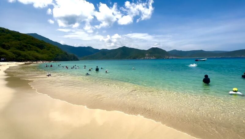 4 Days Adventure; Medellin to Santa Marta- Beach of the Dead - Included Services