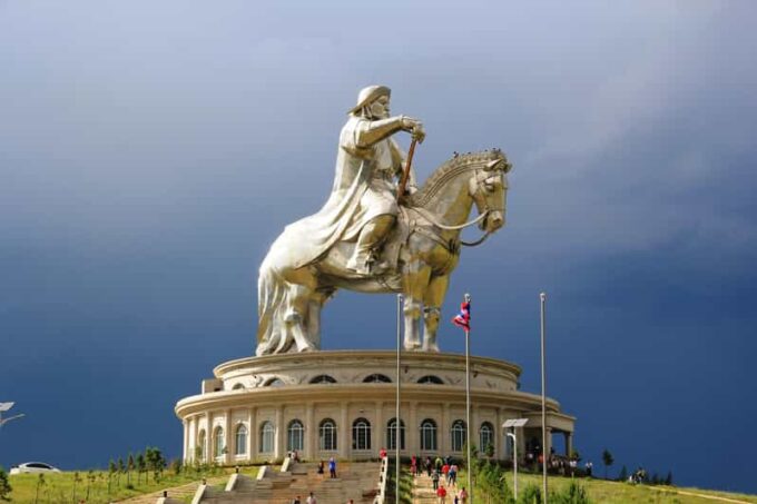 4 Days Central Mongolia-Amazing Experiece - Day 2: Elsen Tasarkhai