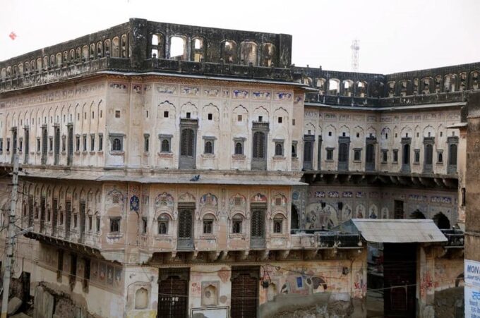 4 Days: Discover Jaipur, Pushkar, and Mandawa From Delhi - Scenic Drive to Jaipur