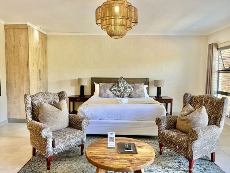4-Days Overnight Experience in The Panorama Route & Safari - Key Points