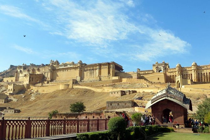 4 Days: Taj Mahal, Fatehpur Sikri & Jaipur Tour From Delhi With Hotels - Pickup and Transportation