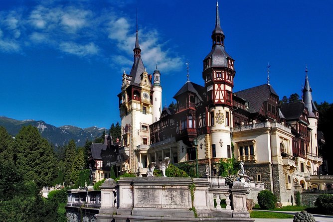 4 Days Transylvania Tour From Budapest to Bucharest - Visiting Bran Castle