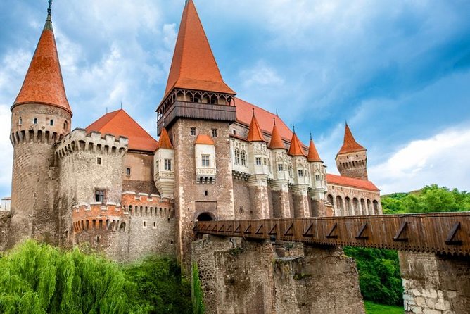 4 Days Transylvania Tour From Budapest to Bucharest - Accommodation and Transportation